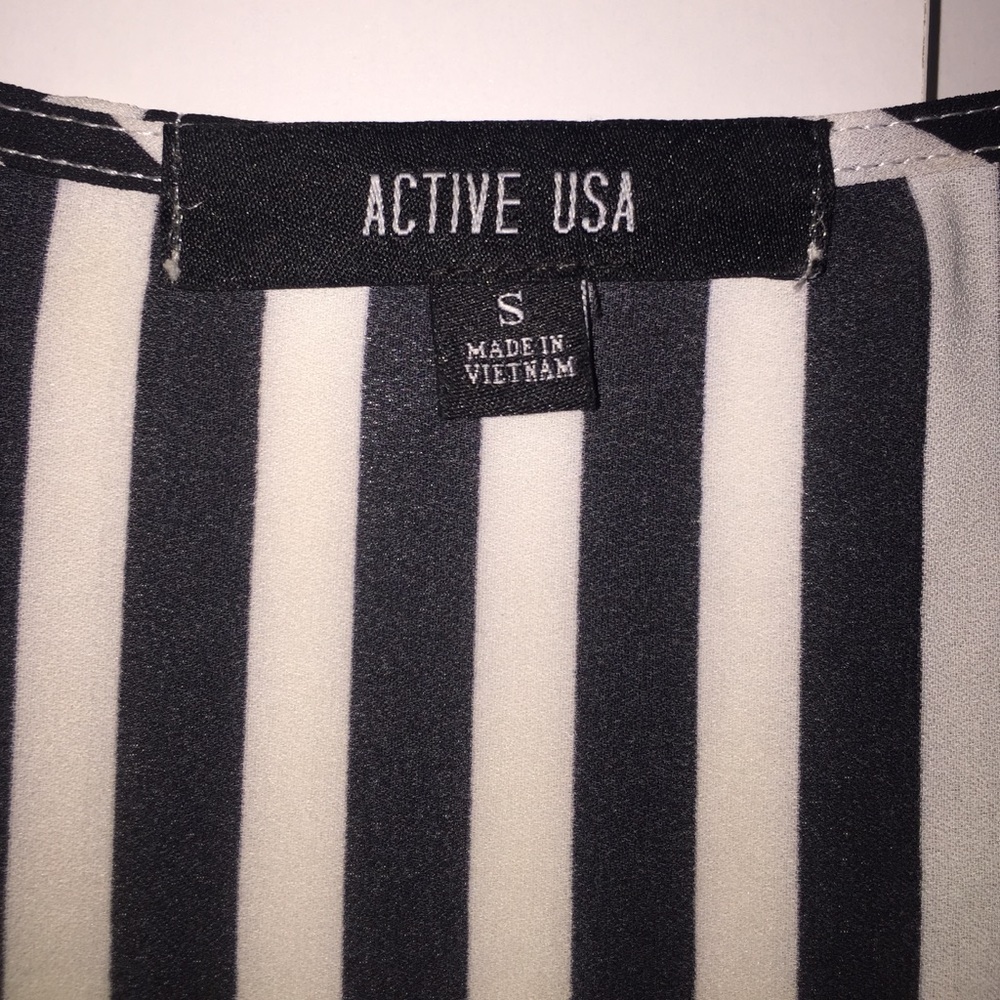 Free w/ any purchase - Picture 3 of 3